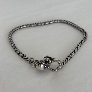TROLLBEADS sterling silver bracelet with catching hearts lace lock clasp